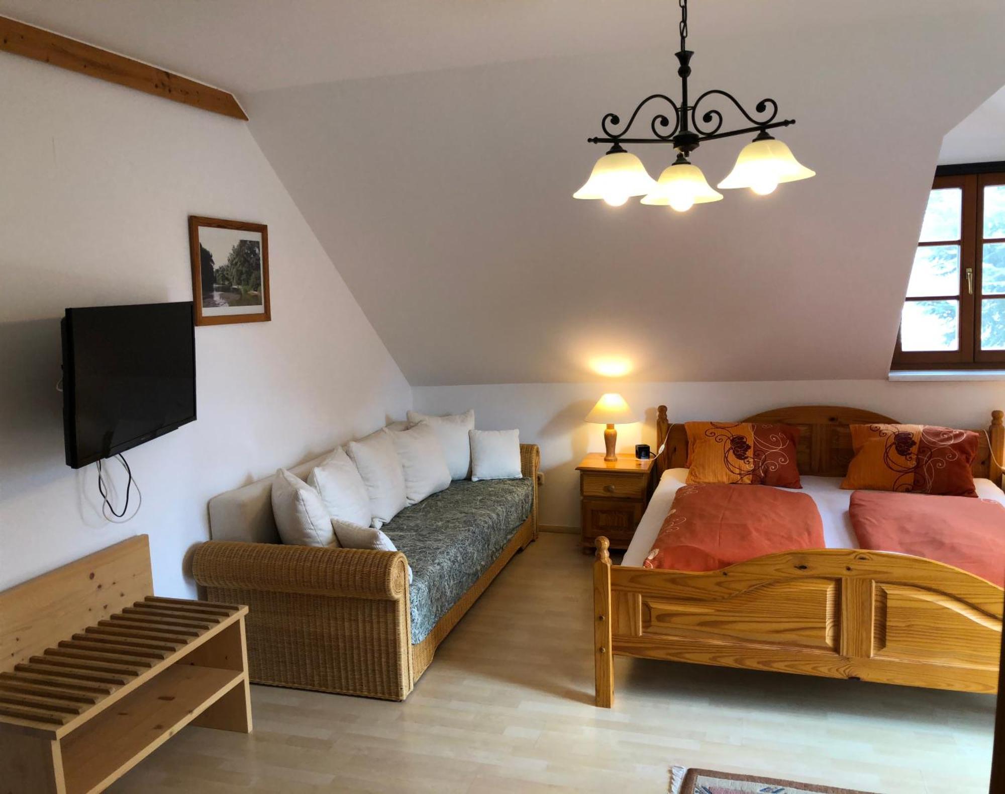 Landhaus Zur Therme Еннерсдорф Экстерьер фото